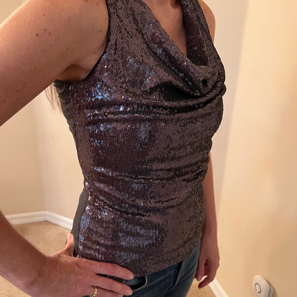 WHBM NWT Silver Sequin Top Size XS - Picture 3 of 12